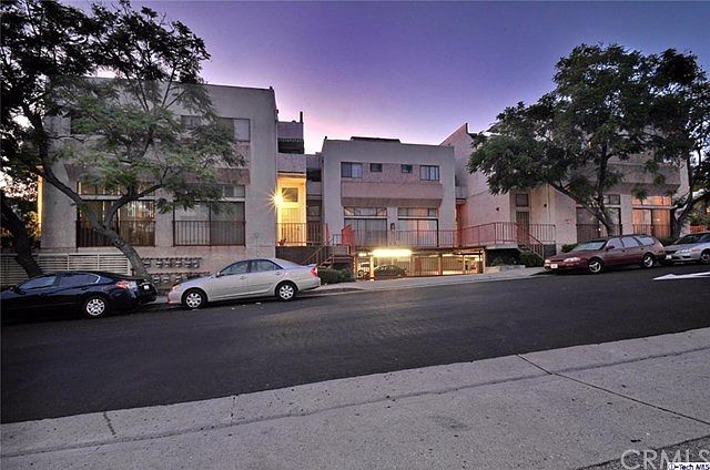 1st image of 1516 East Broadway