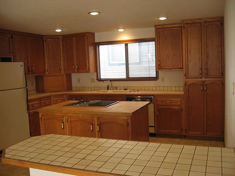824 Jensen Duplex — Photo 13