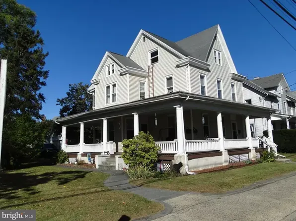 20 N Hellertown Ave APT 4, Quakertown, PA 18951