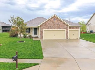13335 Ridgeview Dr, Platte City, MO 64079