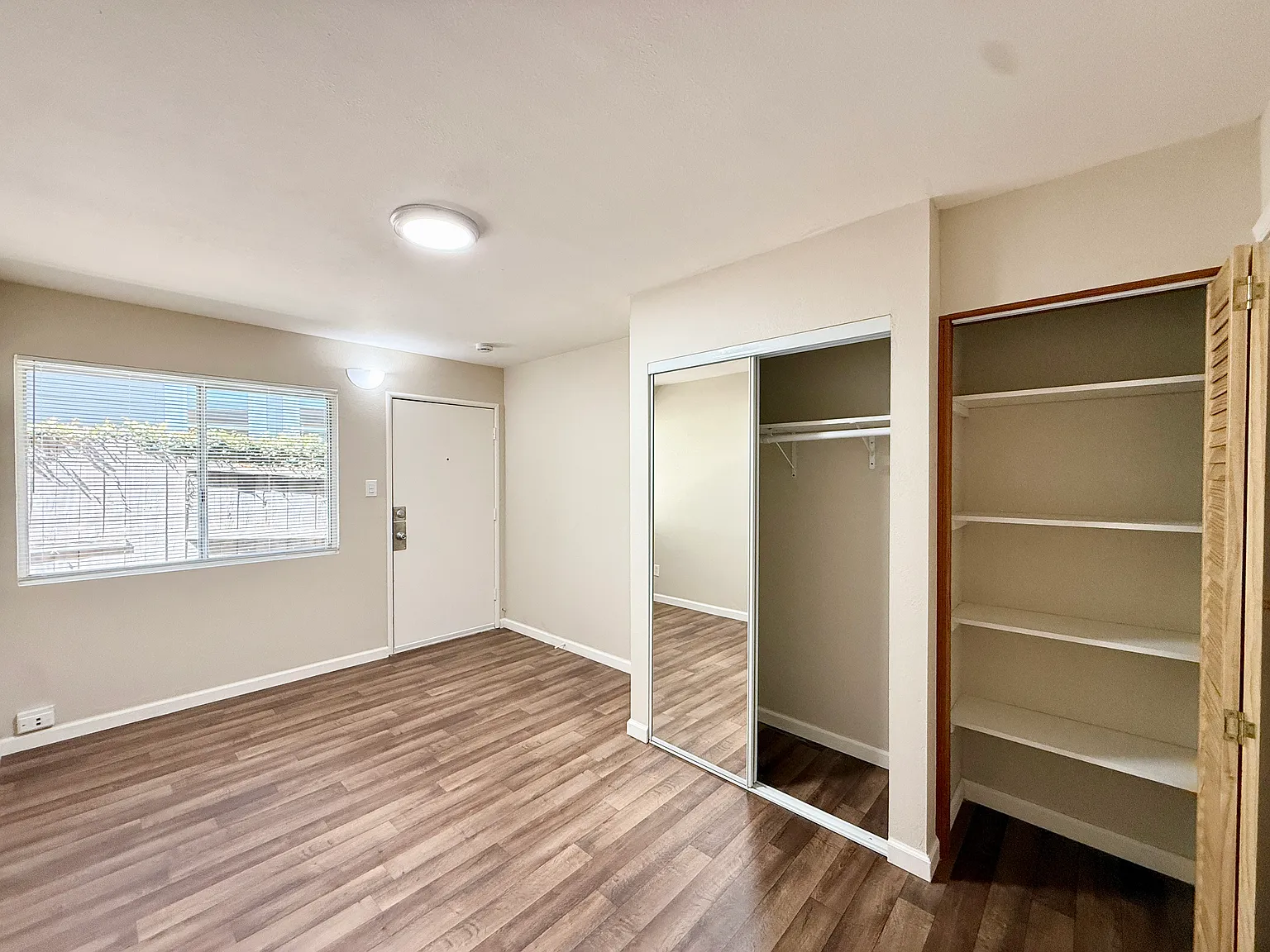 6433 Telegraph Ave — Photo 2