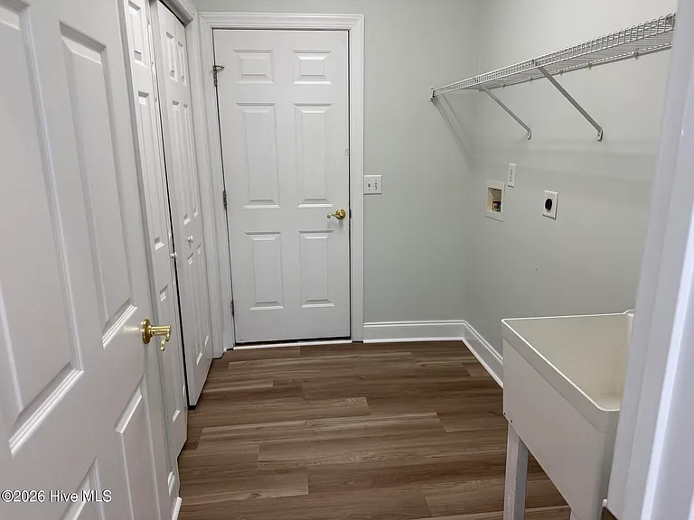 7820 Sanderling Pl — Photo 18