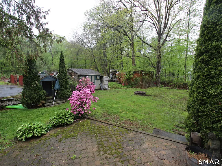 22 Brook St — Photo 3