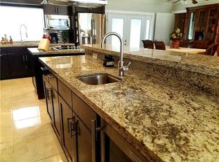 395 NW 17th St, Homestead, FL 33030