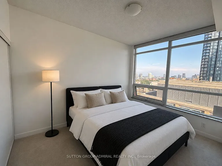 500 Sherbourne St #1205 — Photo 6