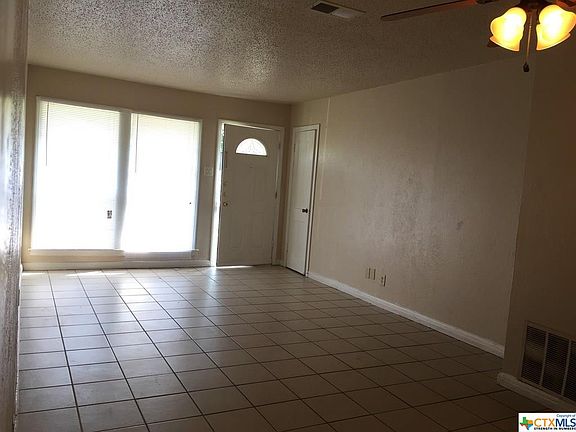 4th image of 1110 Williamson Dr