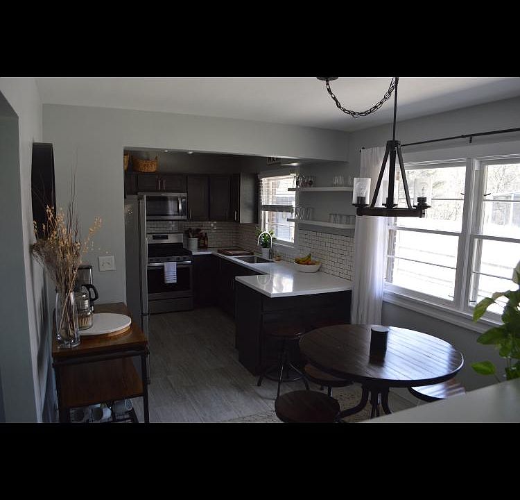 1st image of 319 Carpenter Ave NW