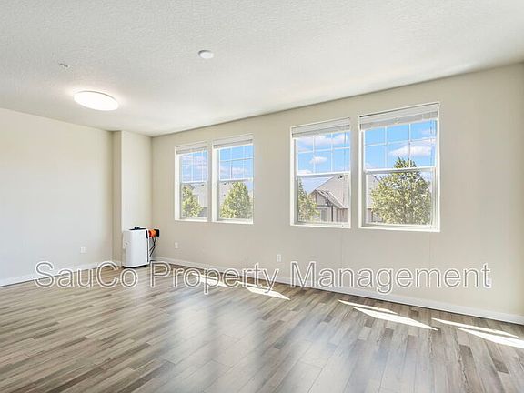 4th image of 16417 NW Chadwick Way Unit 201