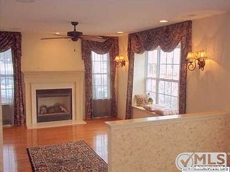 2nd image of 152 Brookfield Dr