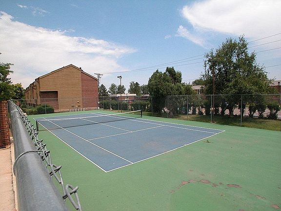One of 2 community tennis courts