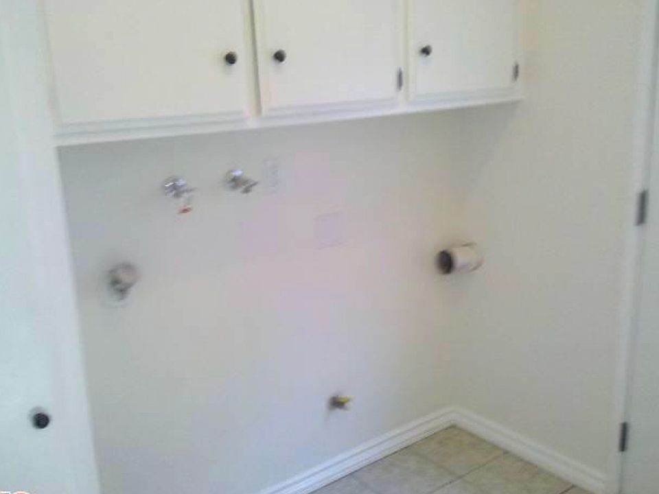 2nd image of 20229 Runnymede St