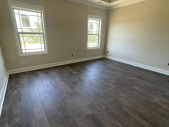 4th image of 301 Hereford Farms