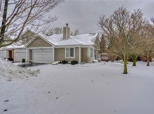 20 Chasewood Cir, Rochester, NY 14618