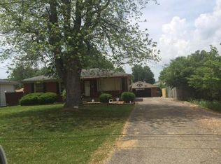 9008 Terry Rd, Louisville, KY 40258