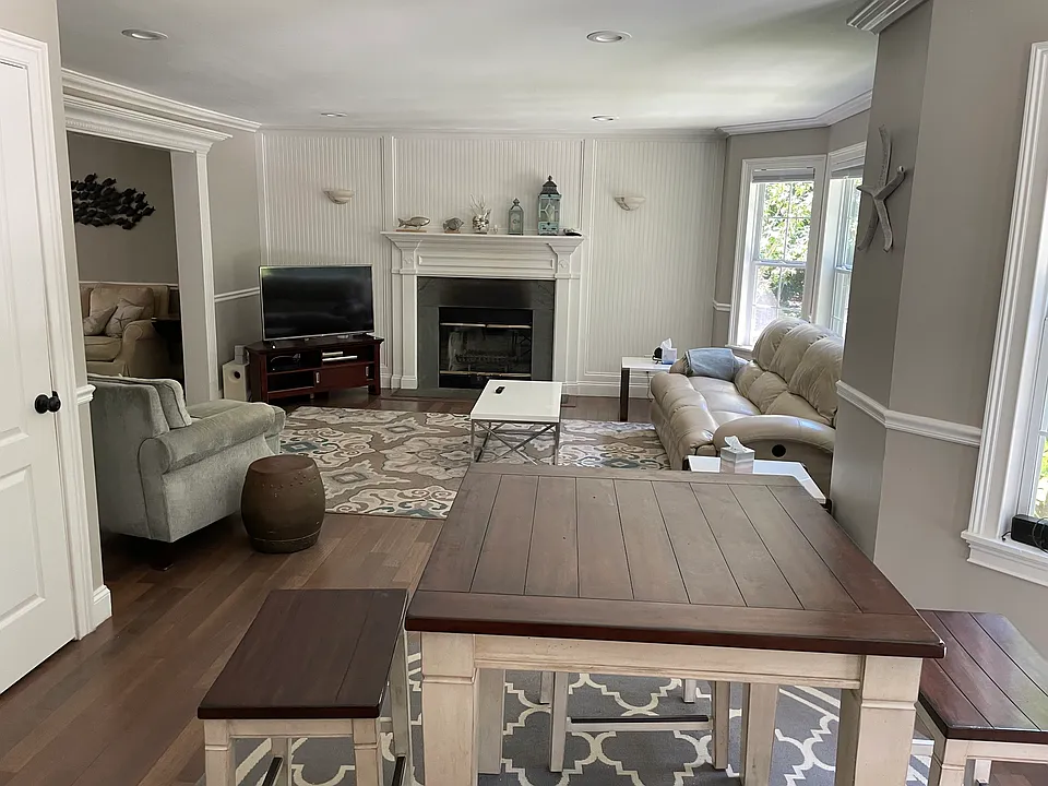69 Sandy Hollow Rd