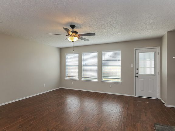3rd image of 2813 McIntosh Ct