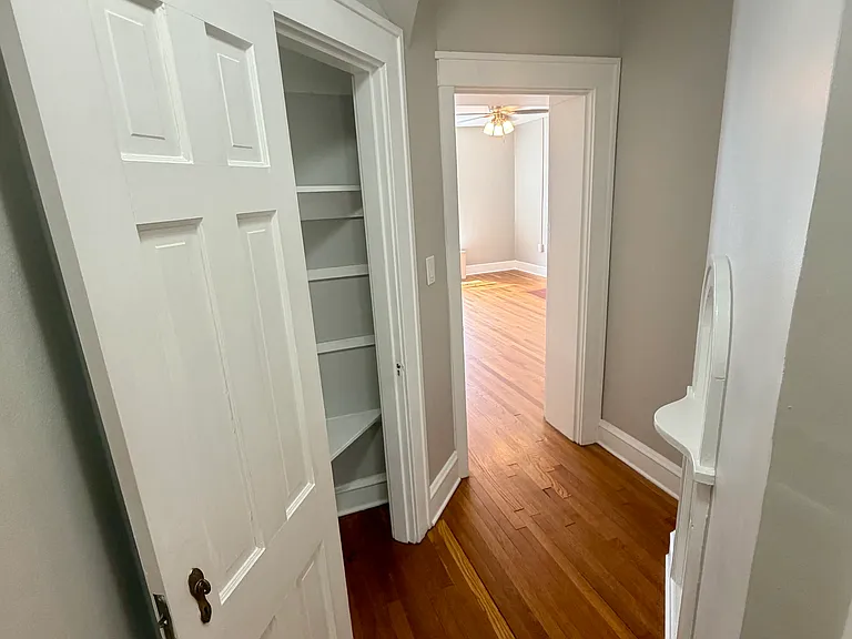 142 N Washington St #4 — Photo 5