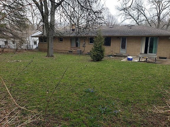 4th image of 6083 N Milwaukee River Pkwy
