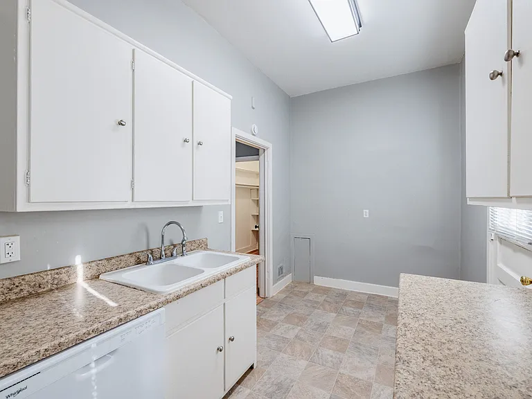 3815 Dewey Ave — Photo 27