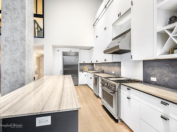 3rd image of 131 5th Ave APT 201