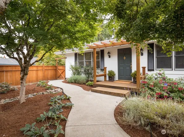7612 140th Place NE, Redmond, WA 98052