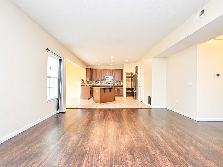 8453 Forest Valley Dr — Photo 22