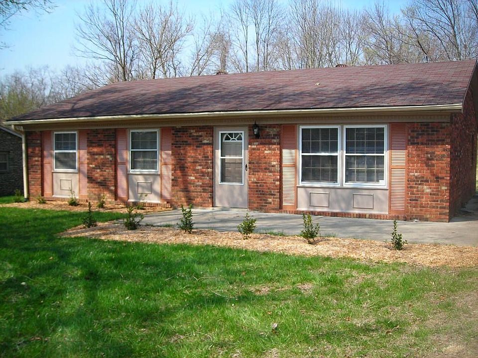1st image of 33 Meadowbrook Dr