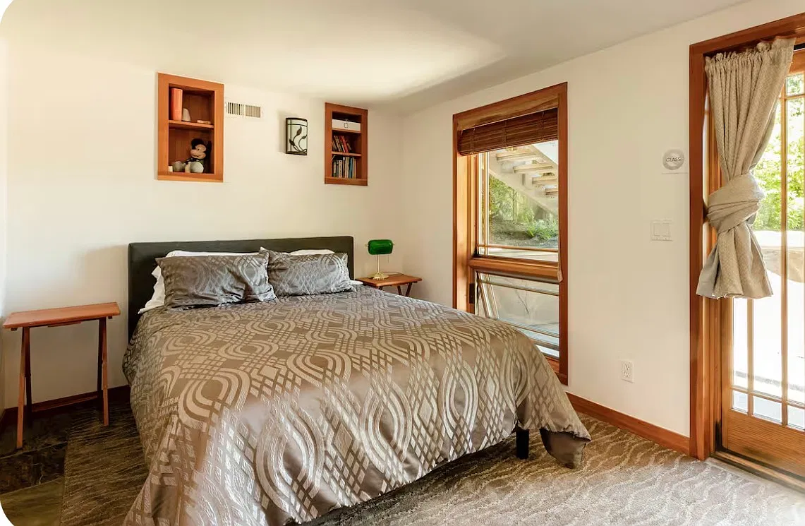 4 bed, 1750 sqft, $6,500 — Photo 3