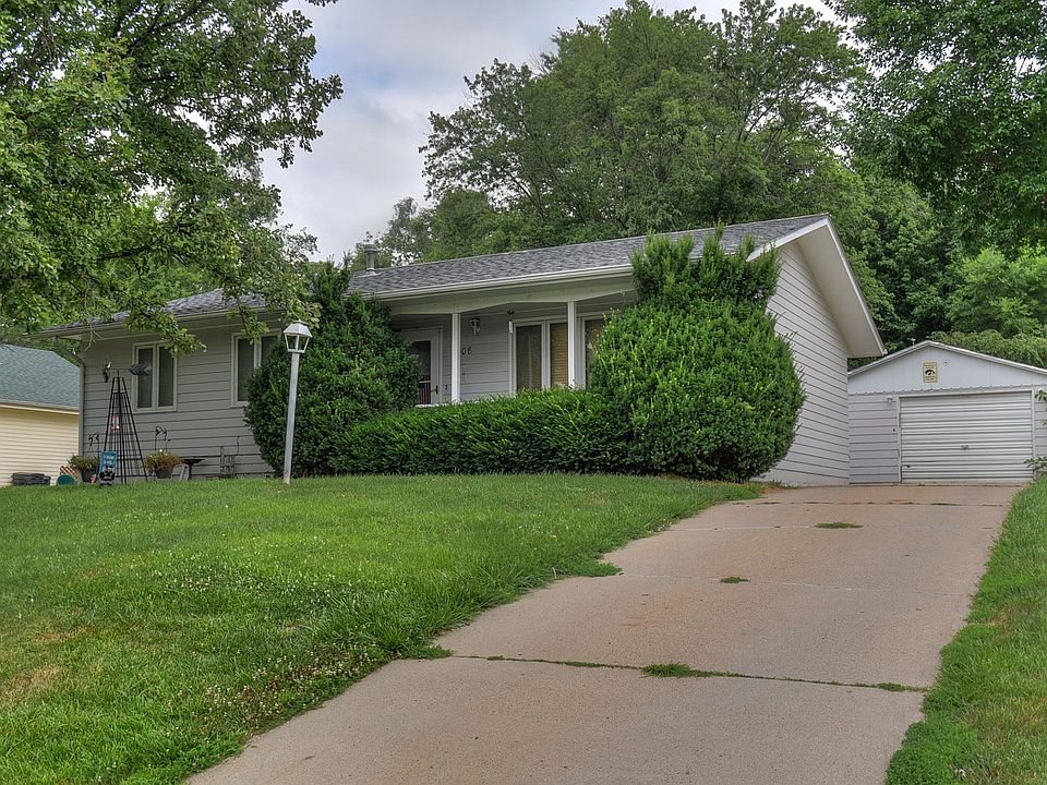 1st image of 1008 1st St