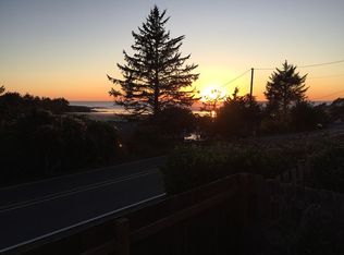 119 Cedar Ave, Yachats, OR 97498