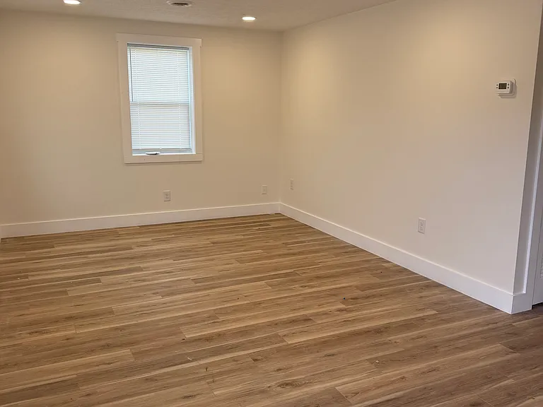 3704 Hardwood Rd — Photo 2