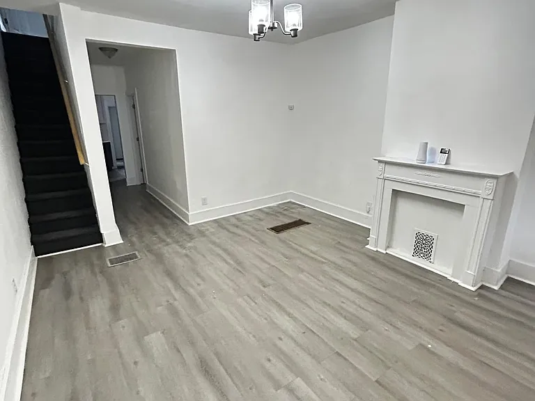 6037 Kershaw St — Photo 2