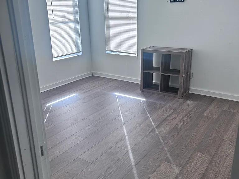 210 W Vanderbilt Dr — Photo 8