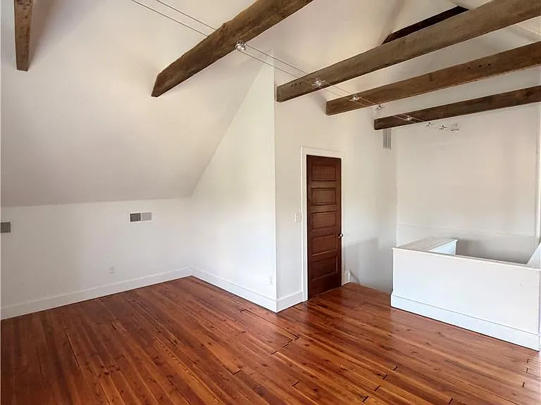 203 Easton Rd — Photo 11
