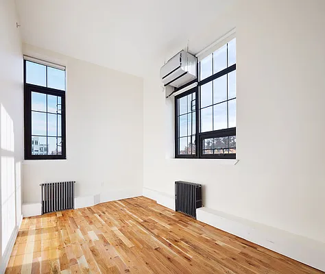 Rented by Compass | media 23