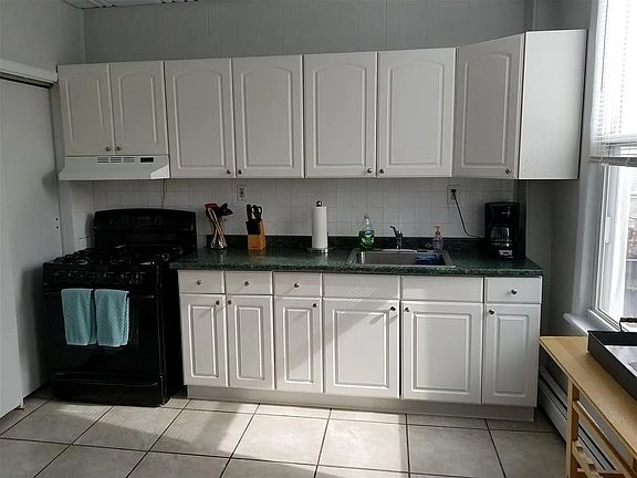 4th image of 317 21st St #2
