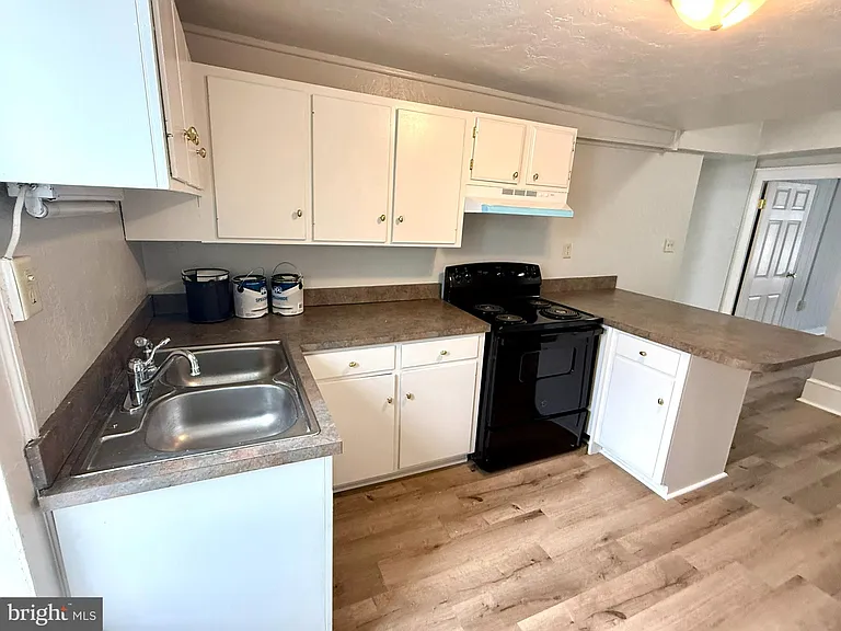 23 S Carlisle St #201 — Photo 9