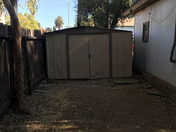 5th image of 707 S Orange St