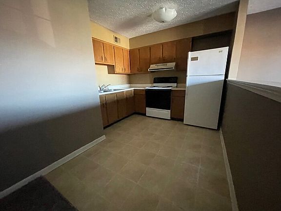 3rd image of 3414 Burkland Blvd #2