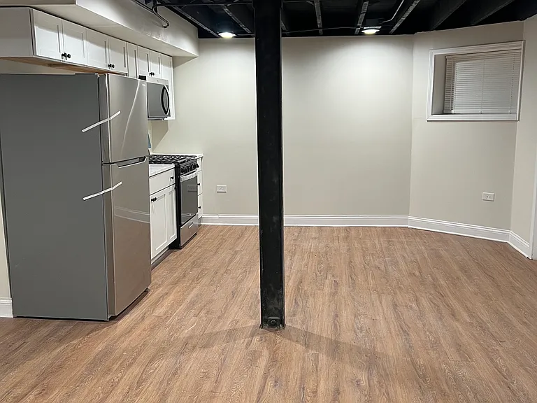 6111 S Champlain Ave #BASEMENT — Photo 11