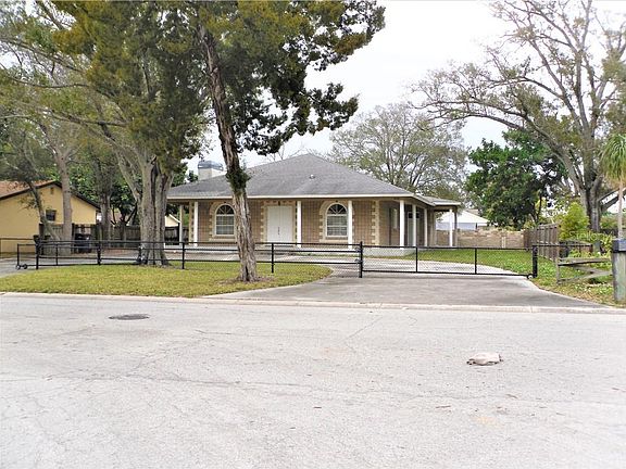 4th image of 4101 45th Ave N