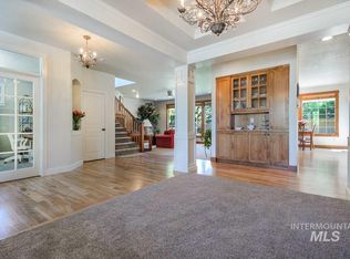 944 Columbary Ct, Eagle, ID 83616