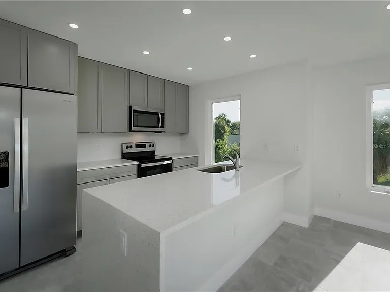 310 Hibiscus St #B — Photo 21