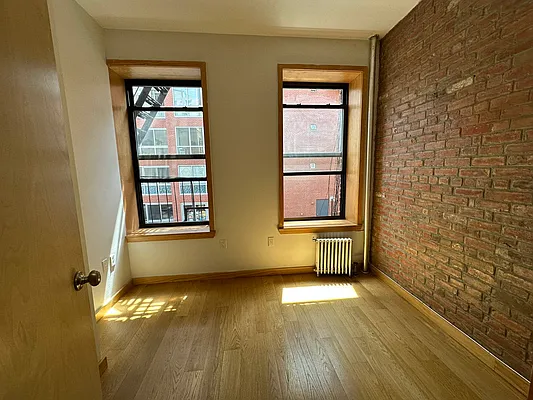 Rented by Camelot Realty Group | media 11