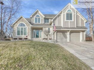 12856 Barton St, Overland Park, KS 66213