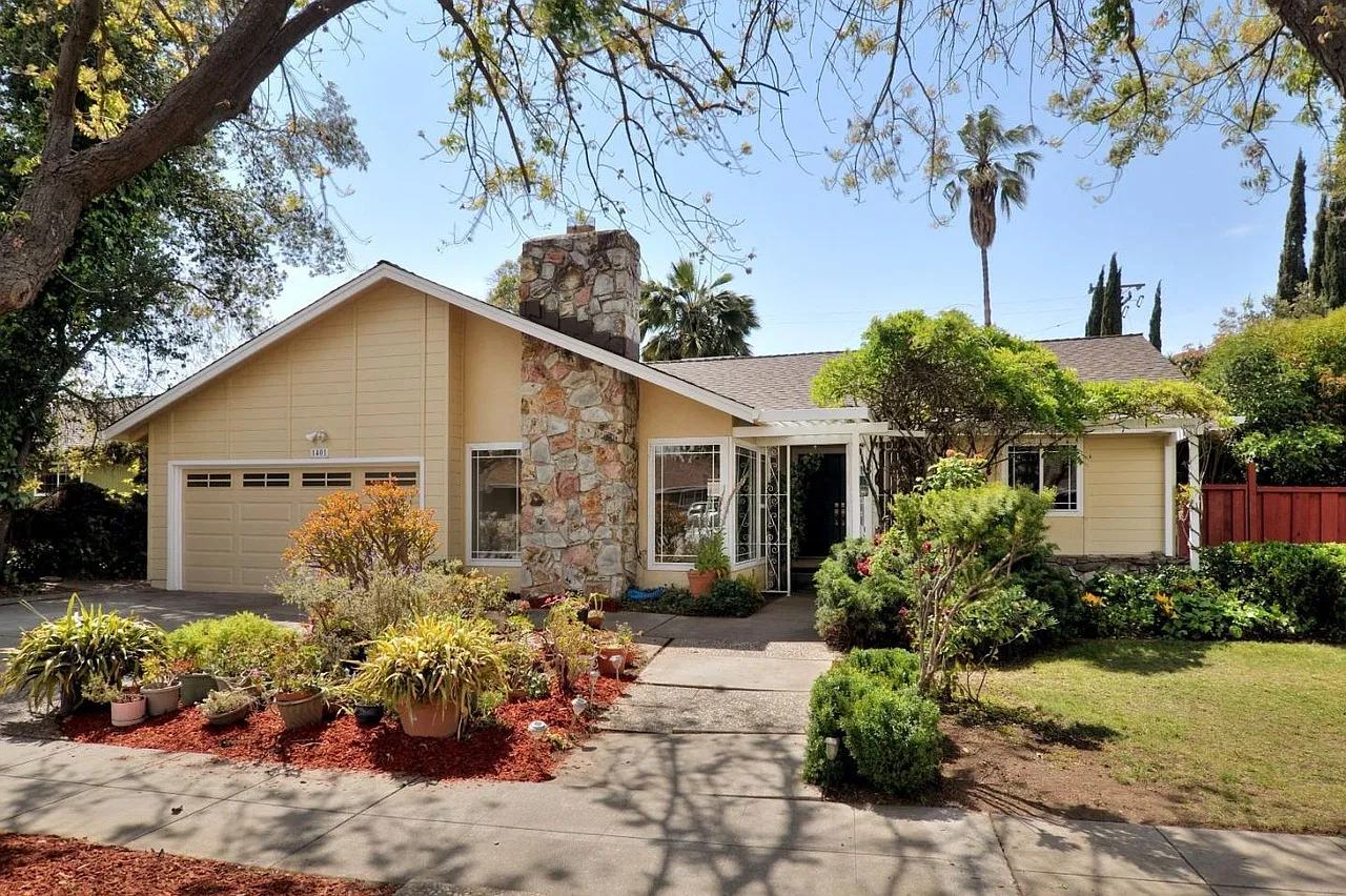 4 bed, 1675 sqft, $6,500 — Photo 1