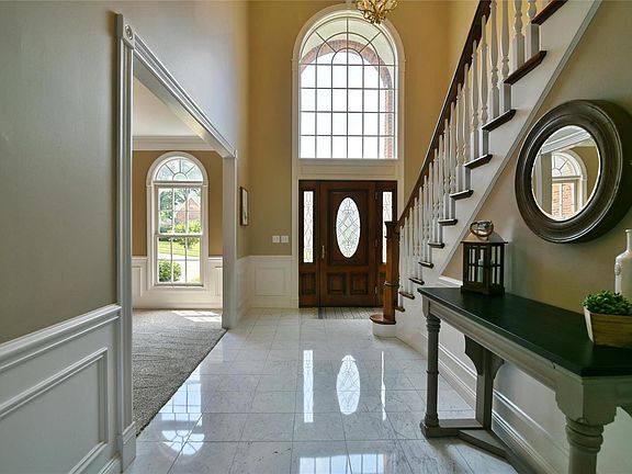 3rd image of 10515 Liberty Trail Dr W