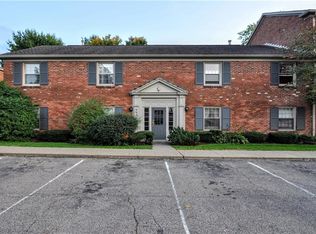 663 Robinwood Dr APT C, Pittsburgh, PA