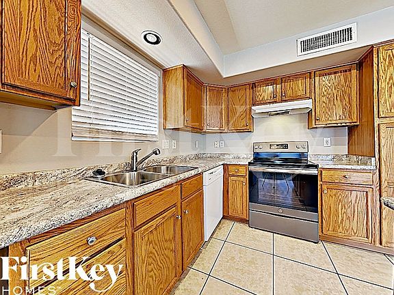 4th image of 12405 W Montebello Ave