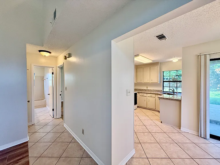 1516 Portside Dr — Photo 12